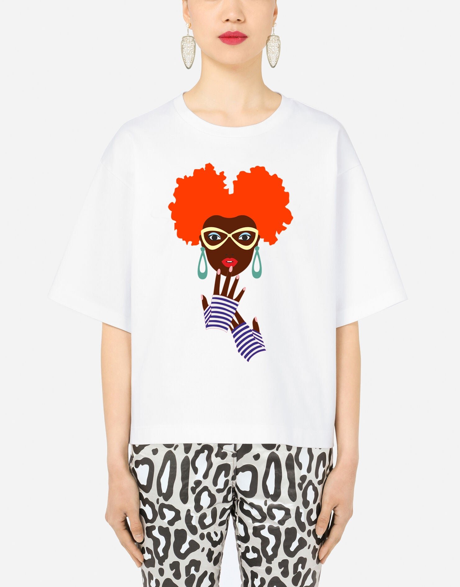Minimalist Painted African Girl T-Shirt Minimalist Painted African Girl T-Shirt