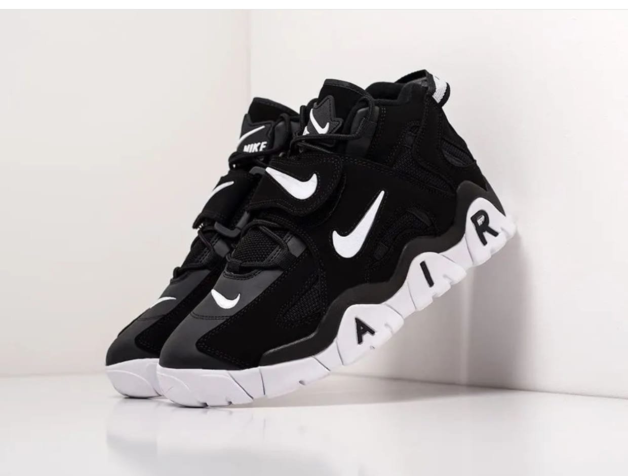 NK AIR BARRAGE MID UNIVERSITY BLACK [BLACK / WHITE] 1109025