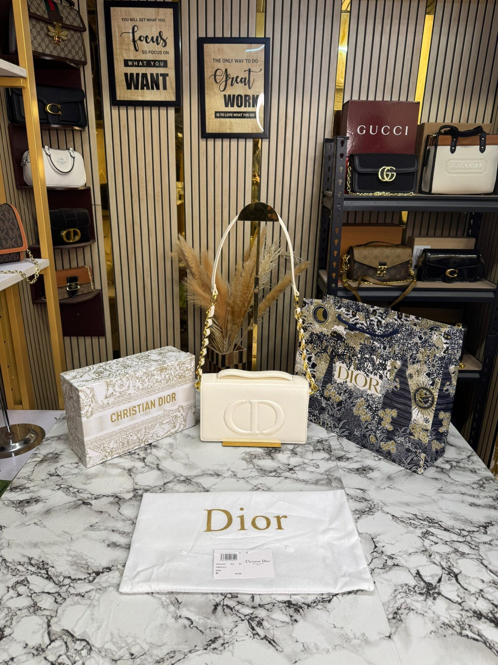 CHRISTIAN DIOR CARO PREMIUM BAG WITH OG BOX AND CARRY BAG 🤩☑️