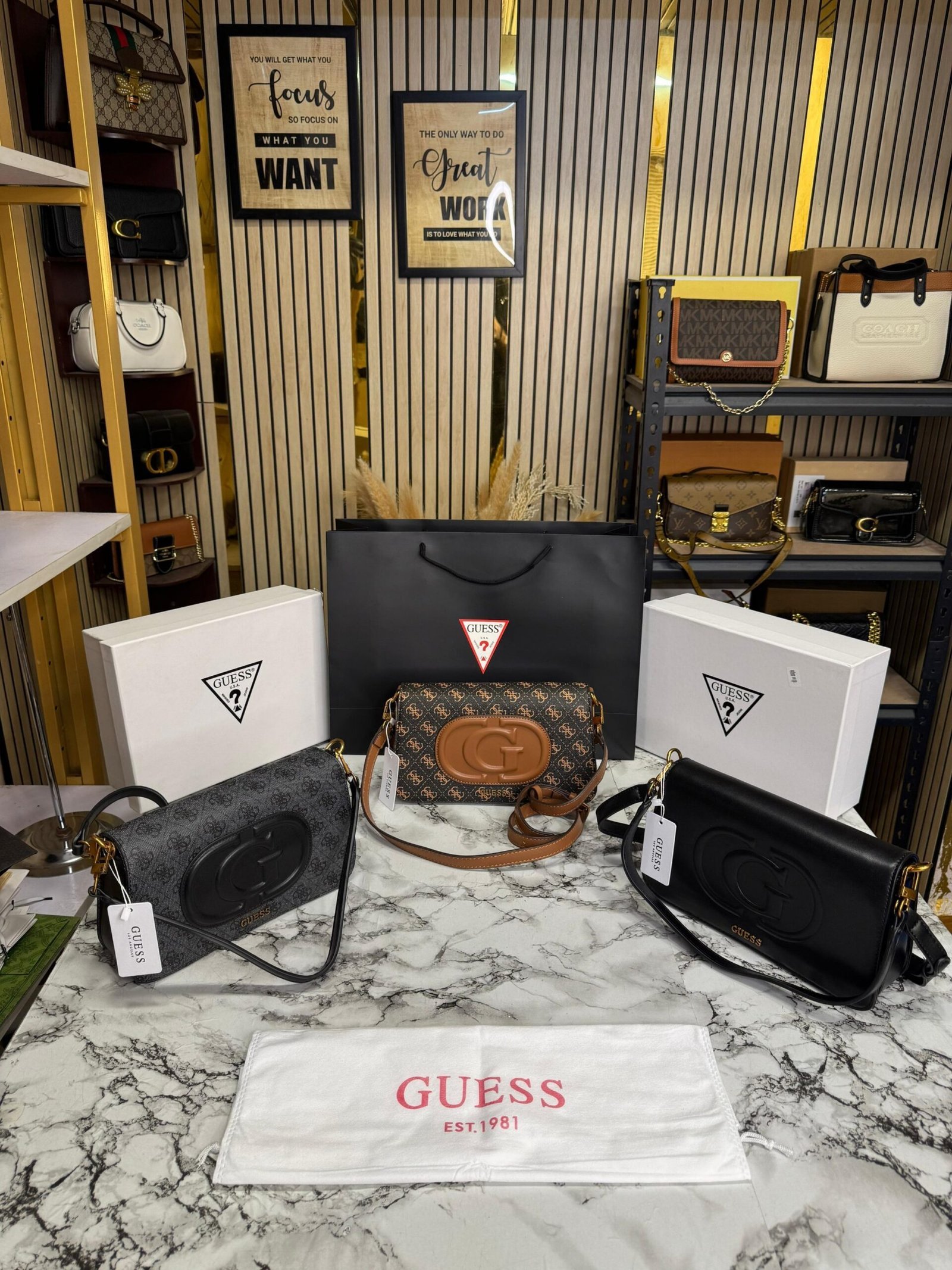 GUESS WOMENS ECO MIETTA FLAP SHOULDER PREMIUM BAG WITH OG BOX AND CARRY BAG 🤎🤩