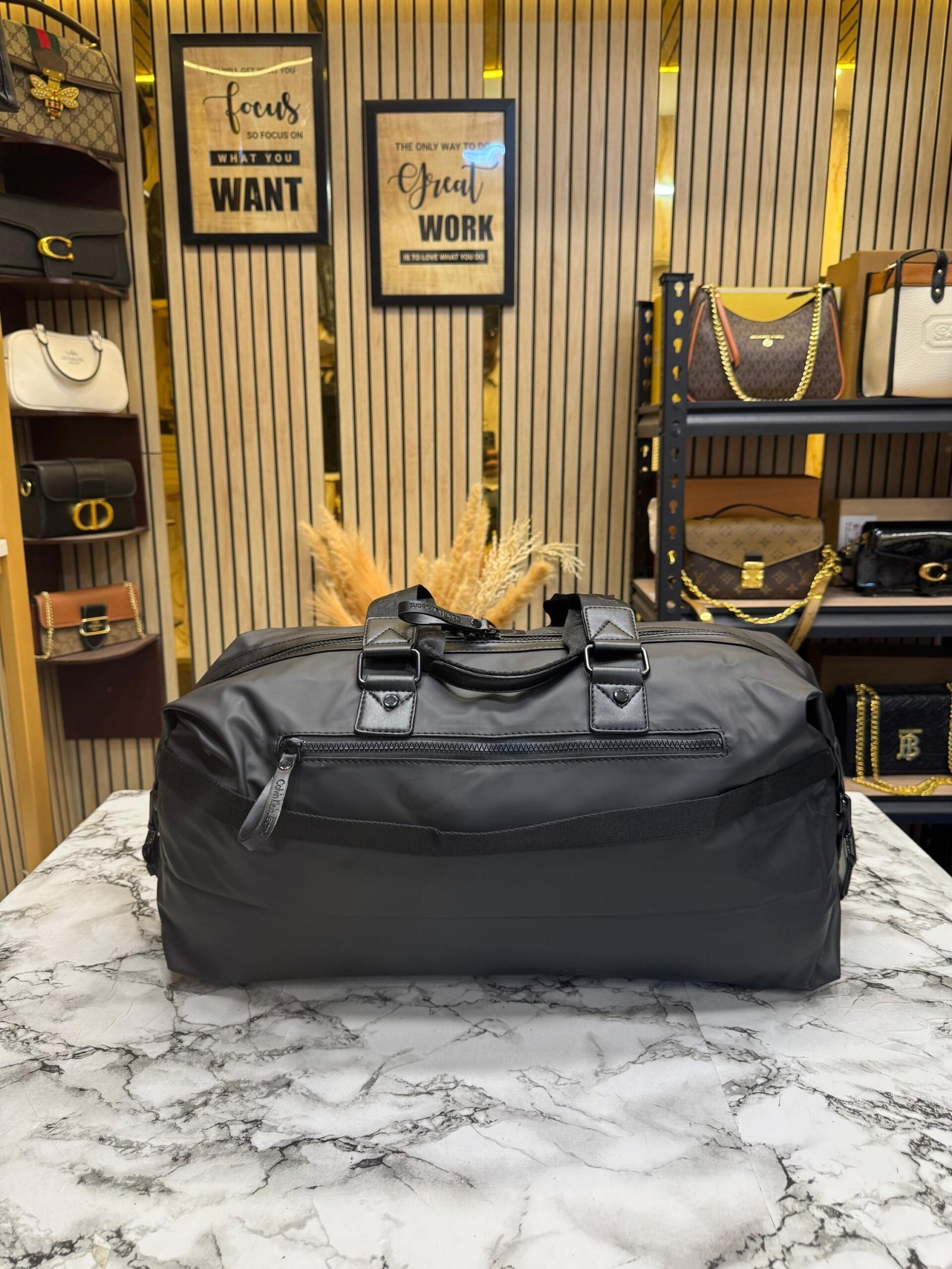 CALVIN KLEIN PREMIUM DUFFLE BAG