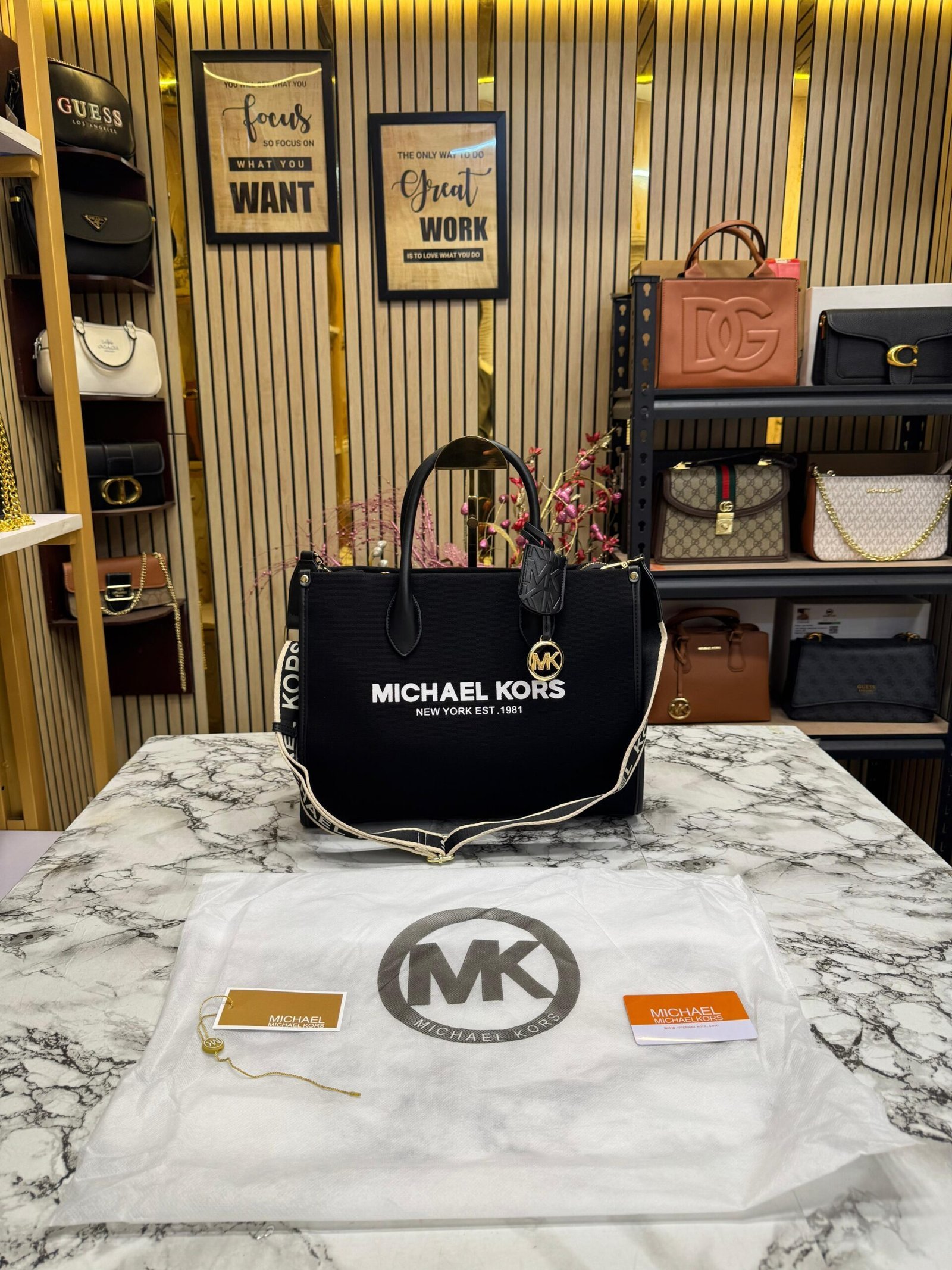 MICHAEL KORS MIRELLA TOTE BLACK WITH ORIGNAL DUST BAG AND CARRY BAG