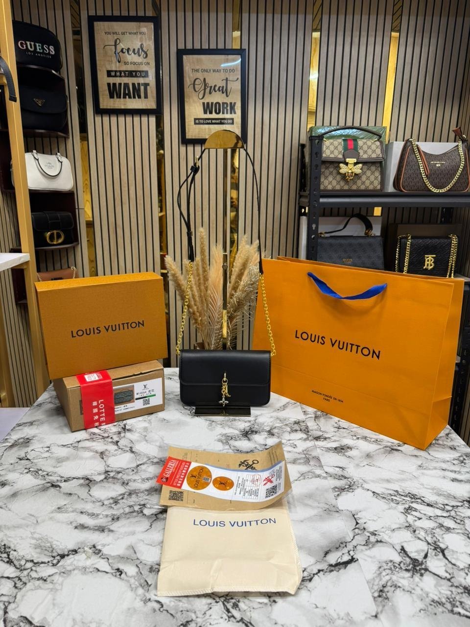 louis vuitton bloom premium shoulder bag with double box and carry bag