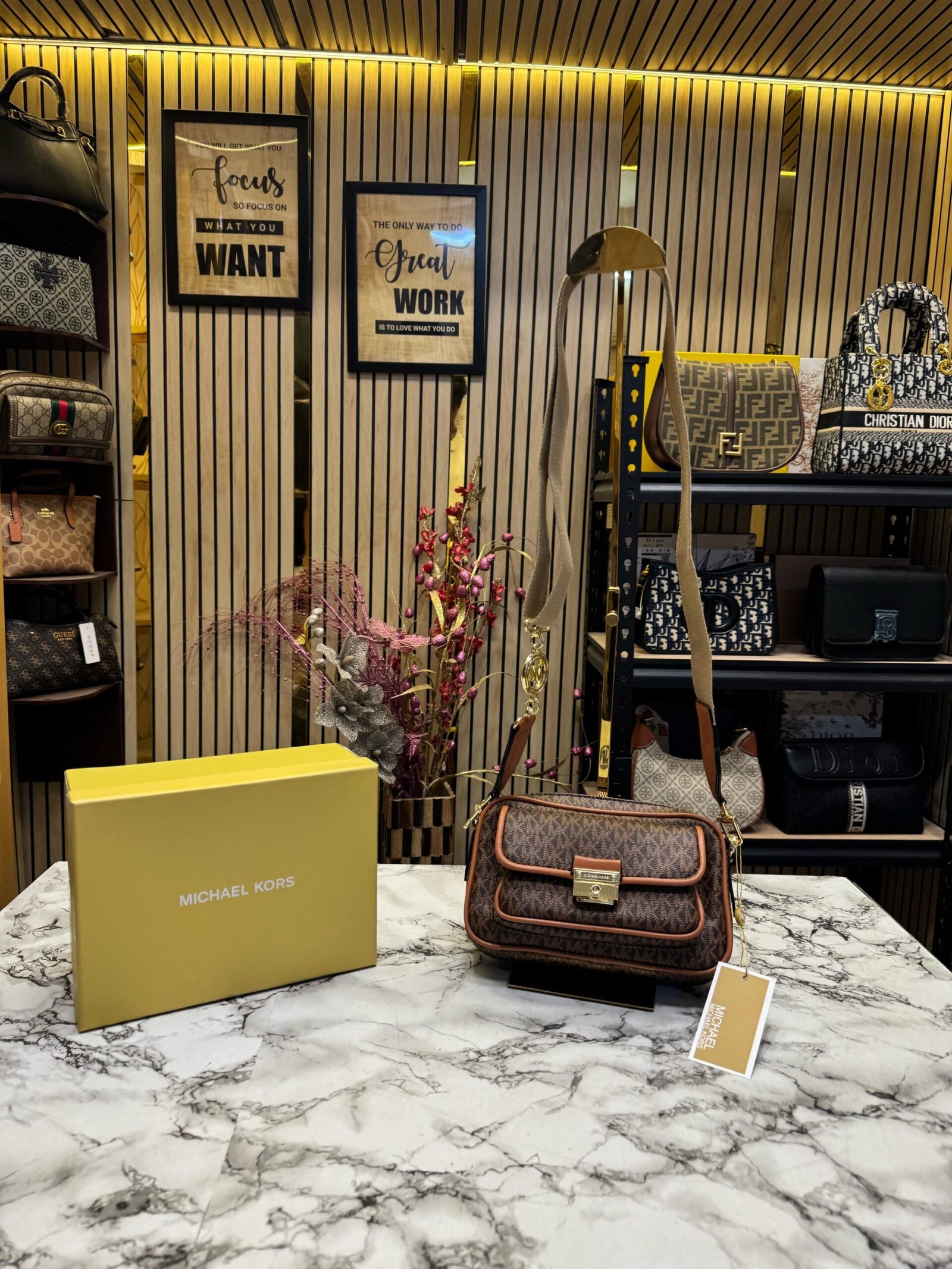 MICHAEL KORS SLING BAG